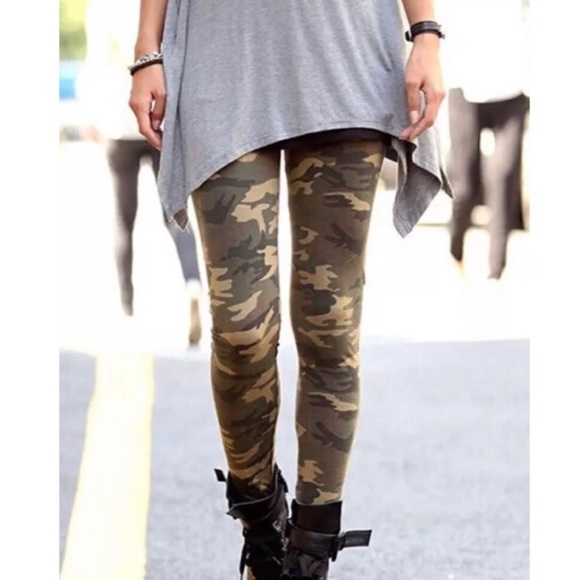 Camo Pants - ❤️3/$20 Camouflage Buttery Soft Leggings